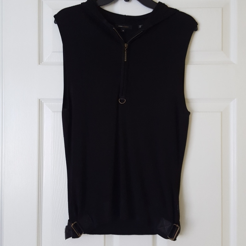 BCBG (S) Athletic chic, sleevless, hooded top.